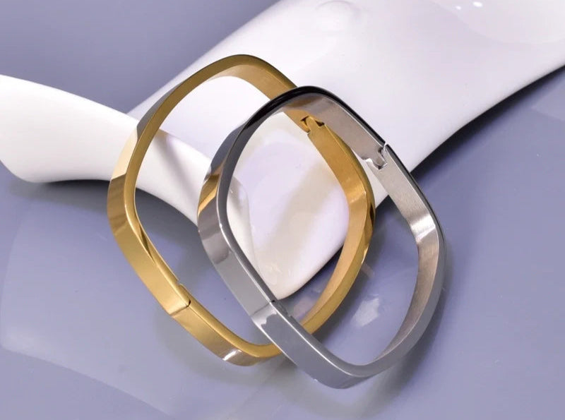 Arc Cuff Bracelet