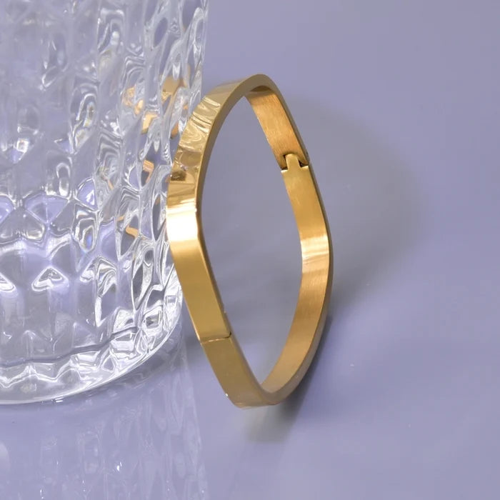 Arc Cuff Bracelet