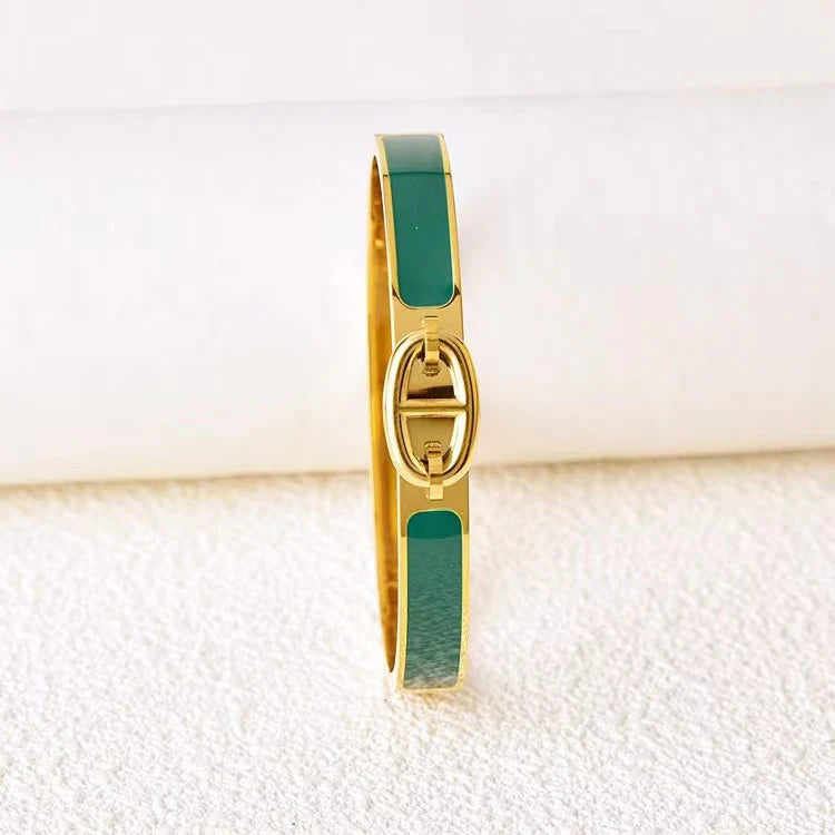 The Clic Bangle