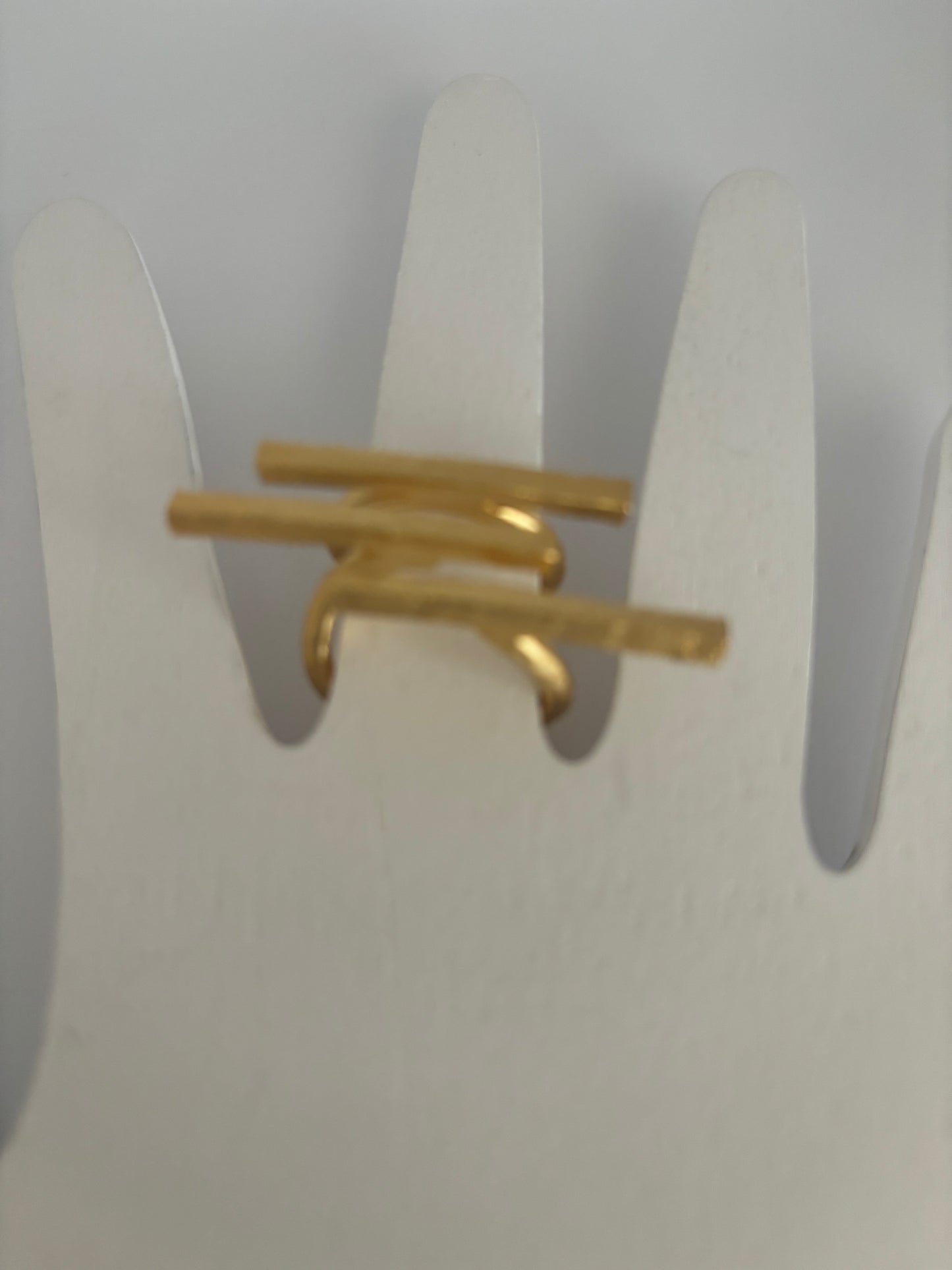 3 Bar Modern Ring